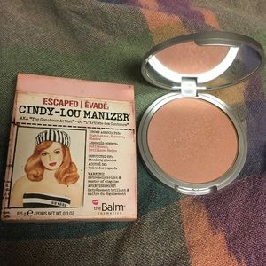 The Balm Cindy-Lou Manizer Highlighter